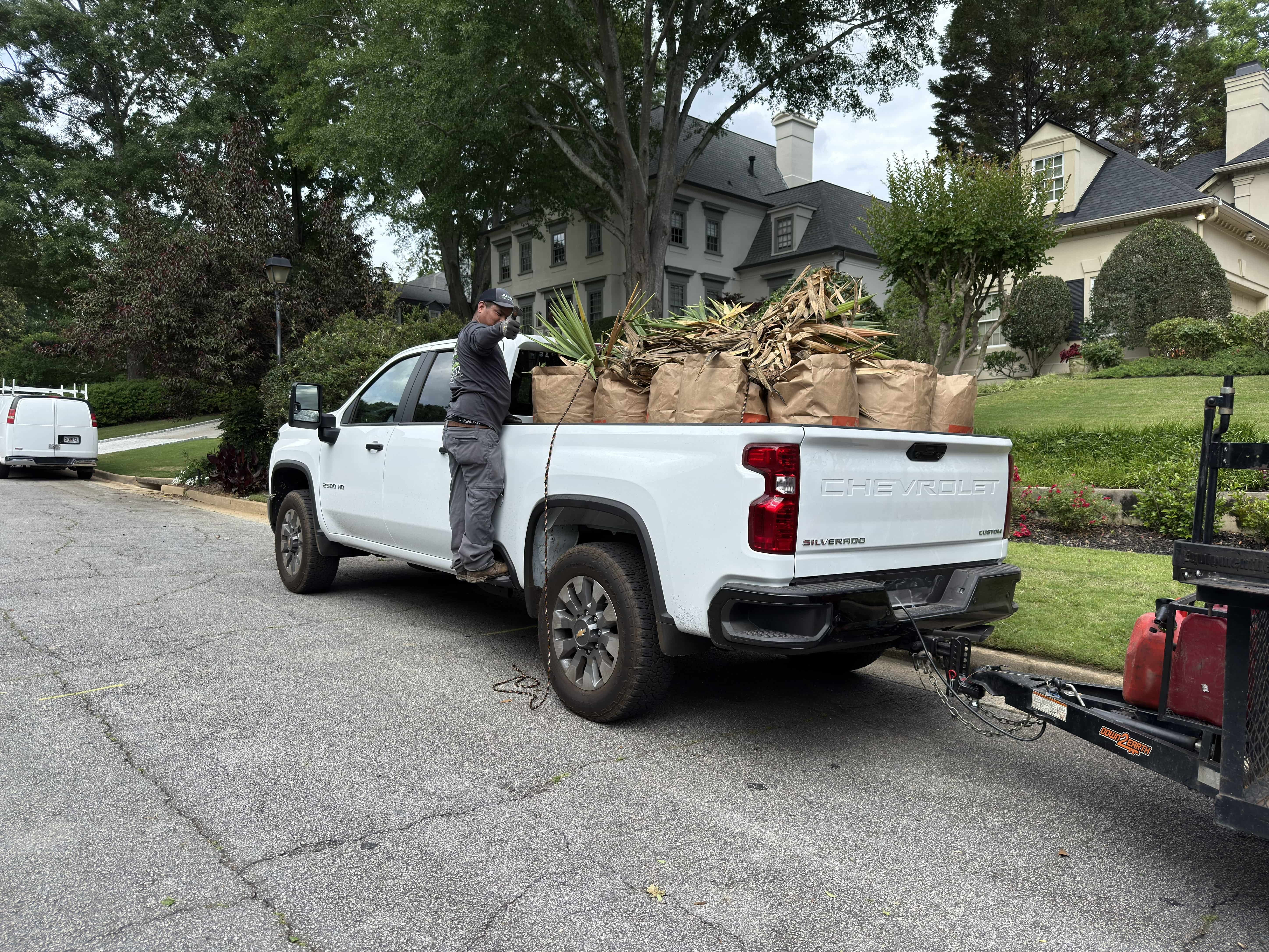 Debris hauling North Atlanta